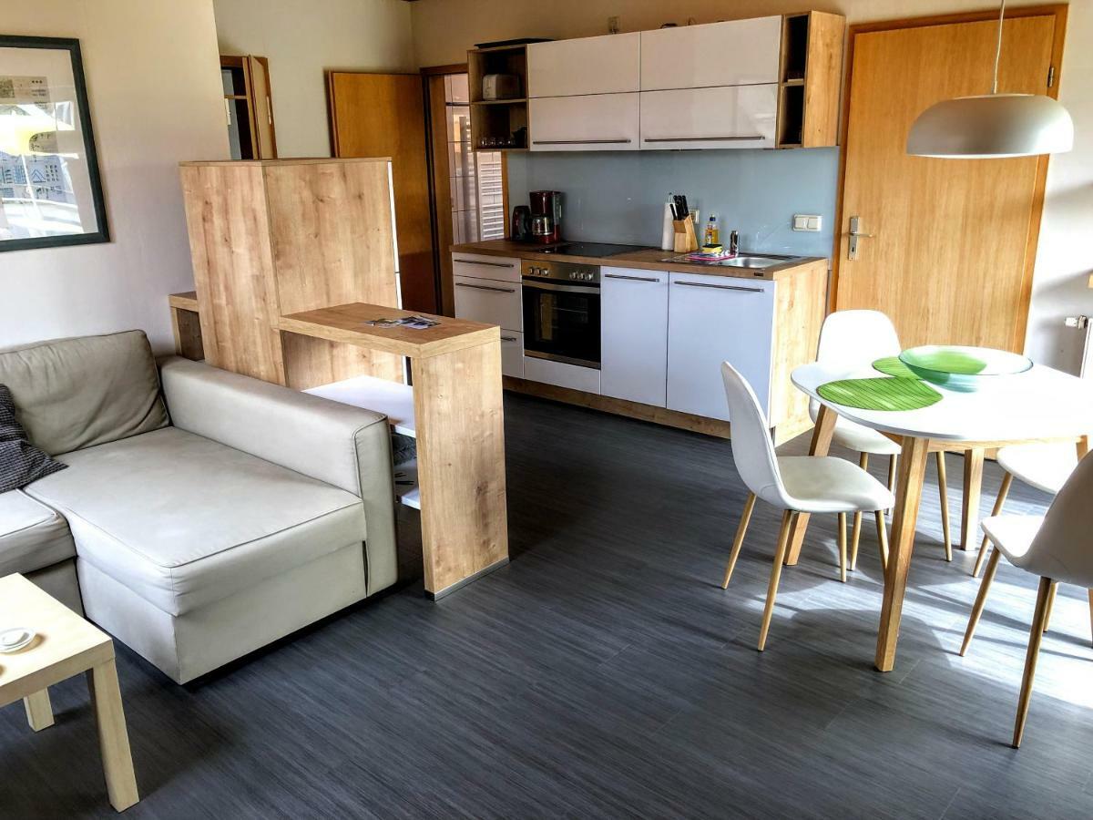 Haus Am Deich Ferienwohnungen 普雷罗 外观 照片